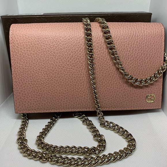 Gucci Handbags - Gucci Betty pink wallet on chain